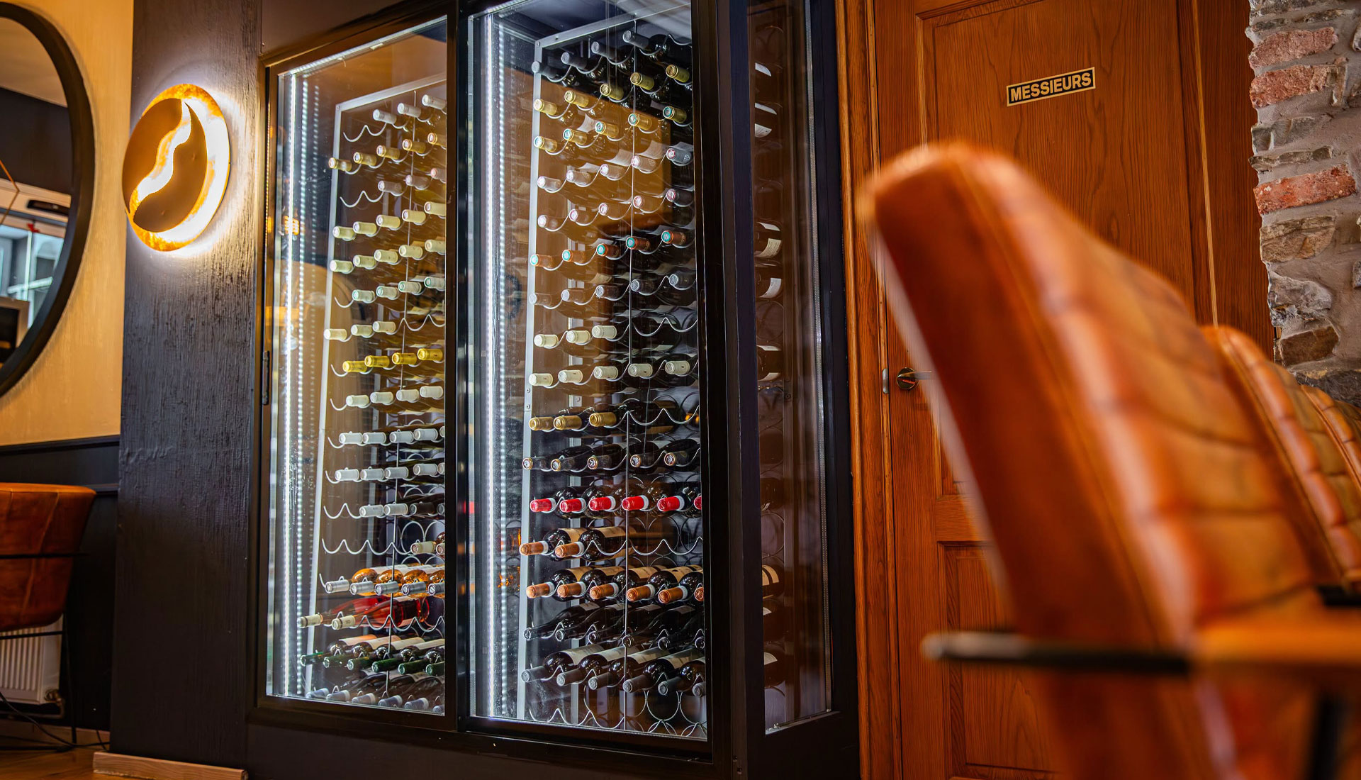 Place 27, une large carte des vins à Aywaille